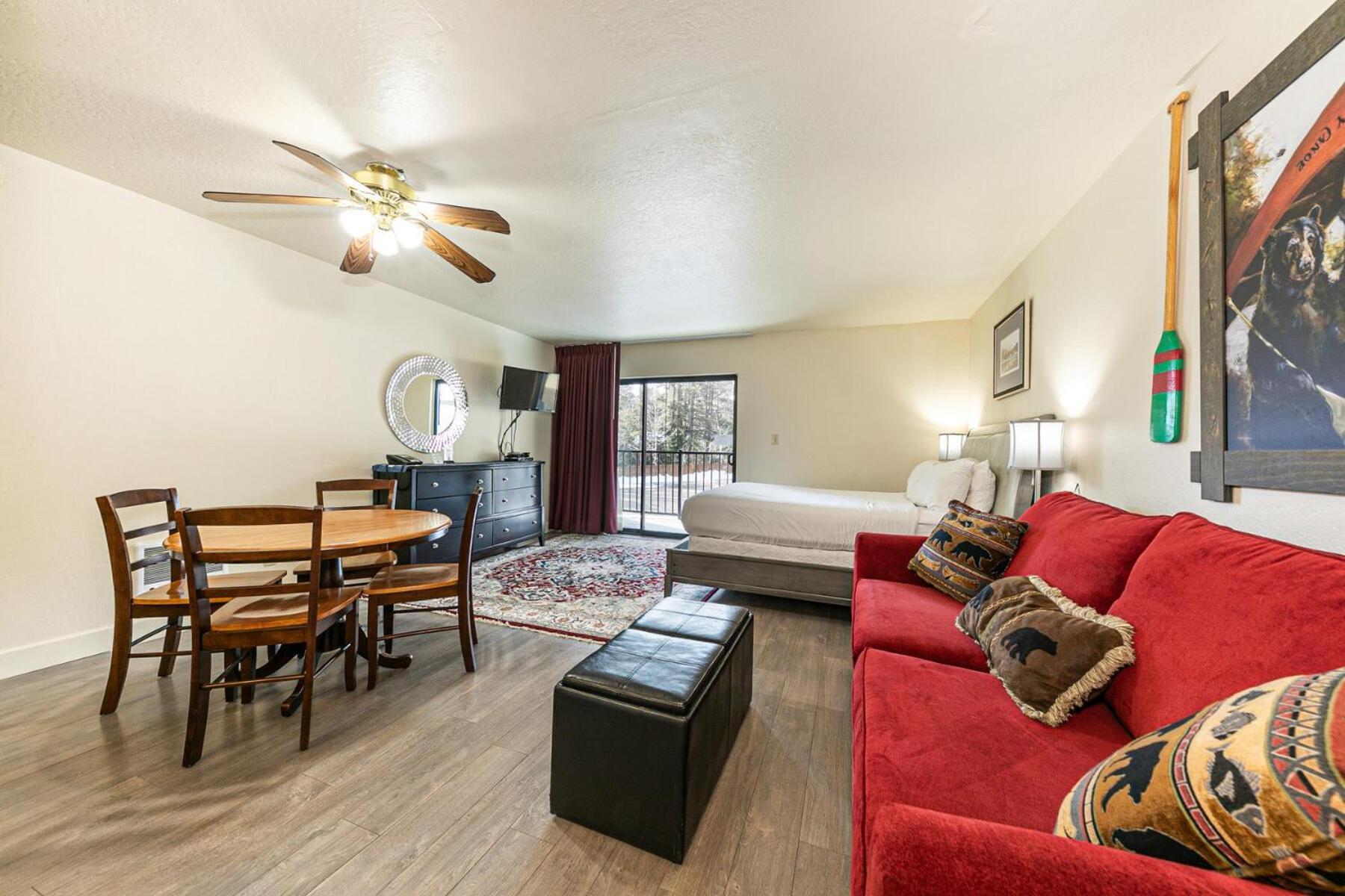 Charming Queen Studio Deluxe W/Balcony #233 At Donner Lake Village Truckee Exterior photo