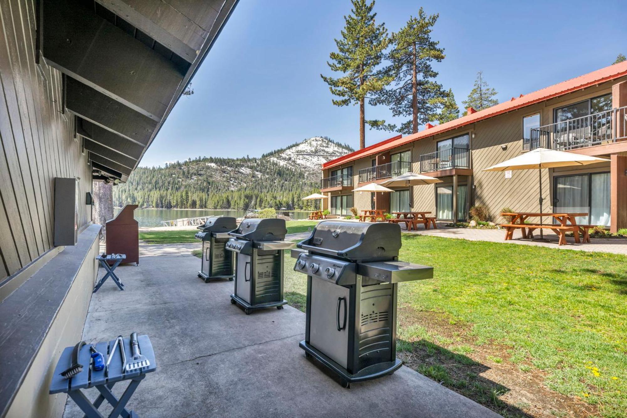 Charming Queen Studio Deluxe W/Balcony #233 At Donner Lake Village Truckee Exterior photo