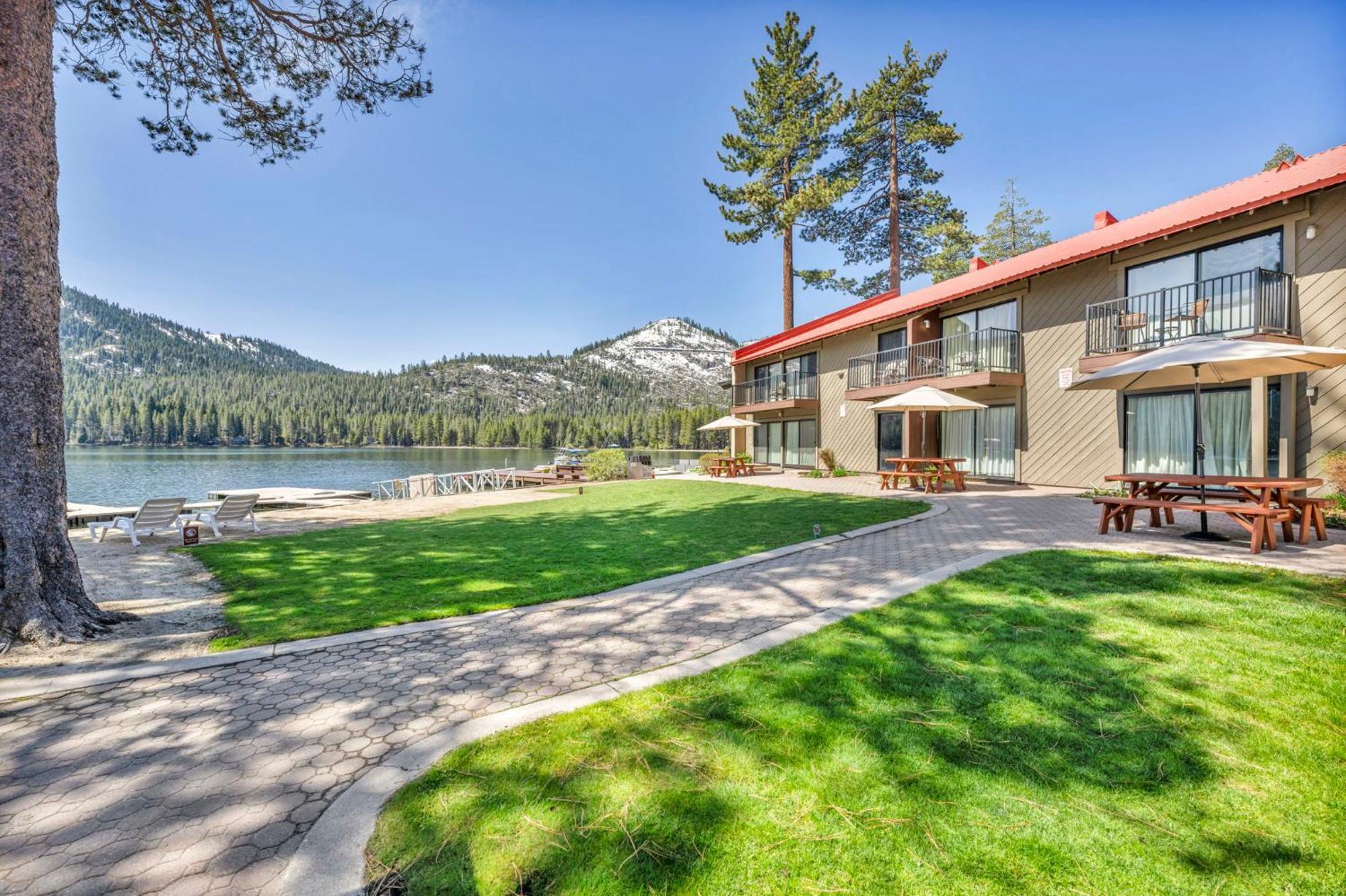 Charming Queen Studio Deluxe W/Balcony #233 At Donner Lake Village Truckee Exterior photo